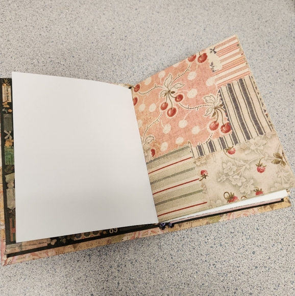 Vintage style Traveler's Notebook- Junk journal - Picture 10 of 11